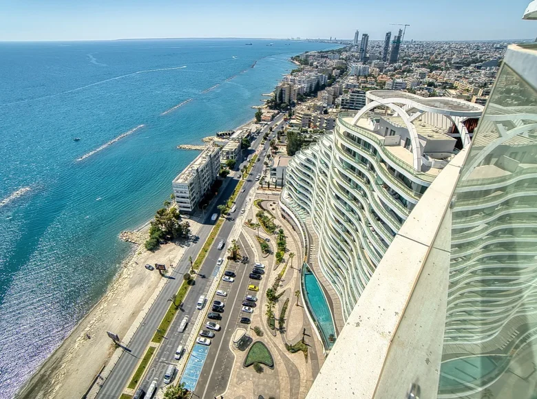 4 bedroom apartment 278 m² Agios Tychonas, Cyprus