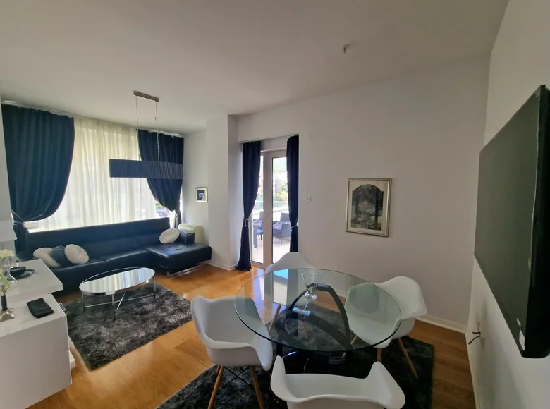 Wohnung 3 Schlafzimmer 89 m² in Budva, Montenegro