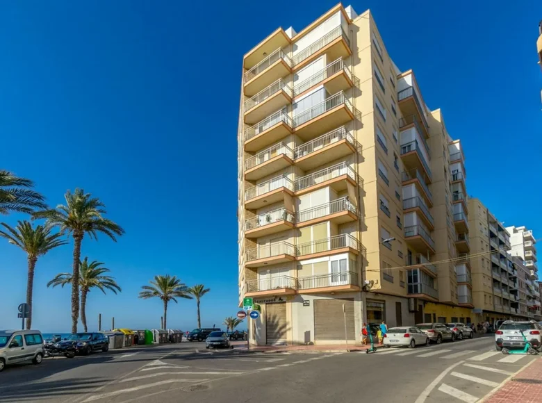 4 bedroom apartment 109 m² Torrevieja, Spain