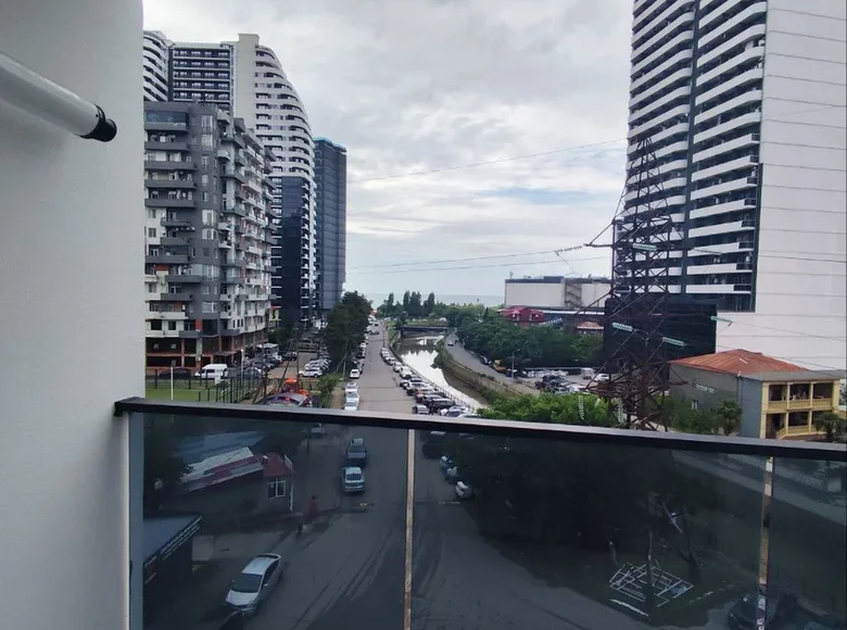 Mieszkanie 3 pokoi 95 m² Batumi, Gruzja