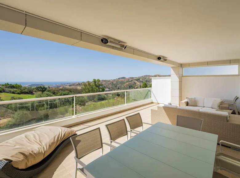 Mieszkanie 2 pokoi 92 m² Mijas, Hiszpania