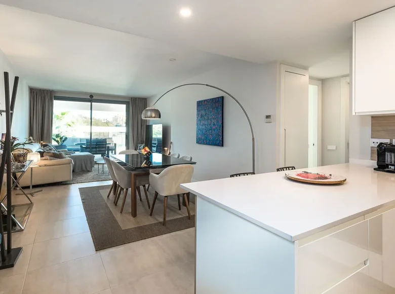 2 bedroom apartment 87 m² Benalmadena, Spain
