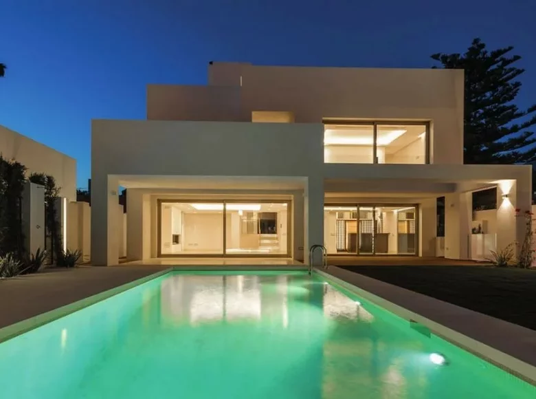 Casa 6 habitaciones 1 132 m² Marbella, España