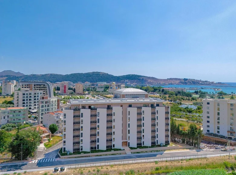 3 bedroom apartment 120 m² Bar, Montenegro