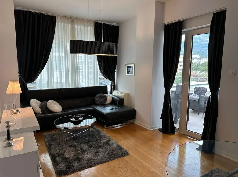 Wohnung 3 Schlafzimmer 89 m² Budva, Montenegro