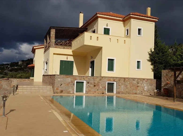 Villa 600 m² Agia Marina, Griechenland