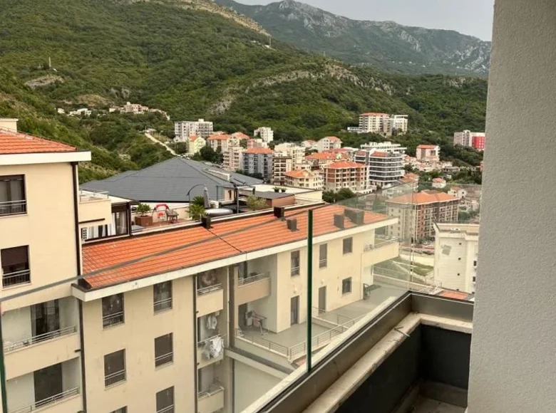 2 bedroom apartment 55 m² Becici, Montenegro