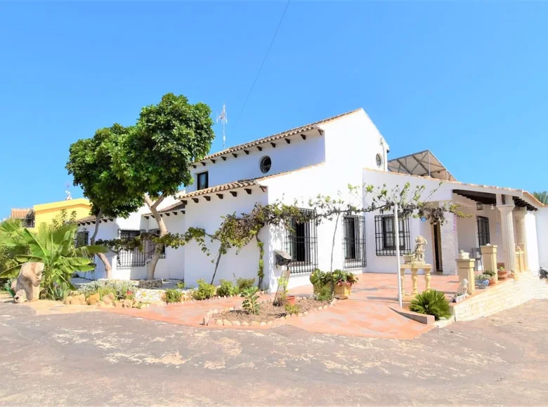 4 bedroom Villa 325 m² Orihuela, Spain