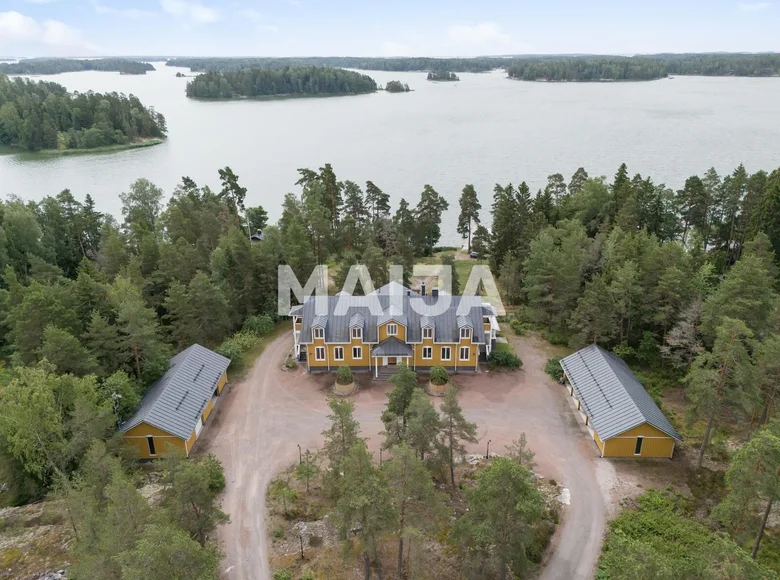 4 bedroom house 348 m² Sipoo, Finland