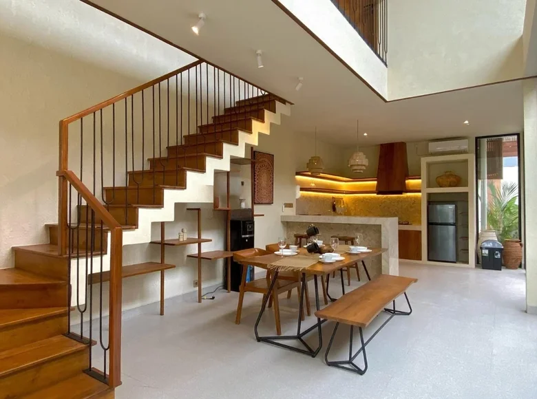 Villa mit 2 Schlafzimmern 1 539 m² Ungasan, Indonesien