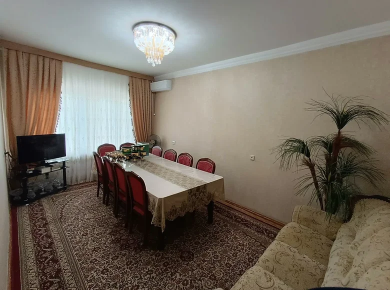 Квартира 4 комнаты 90 м² Ташкент, Узбекистан