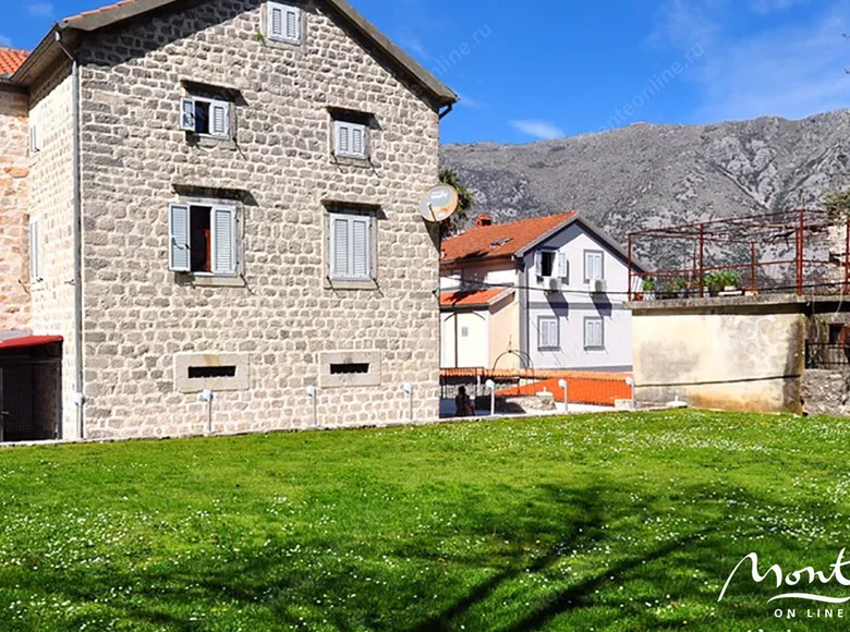 Villa 6 habitaciones 327 m² Stoliv, Montenegro