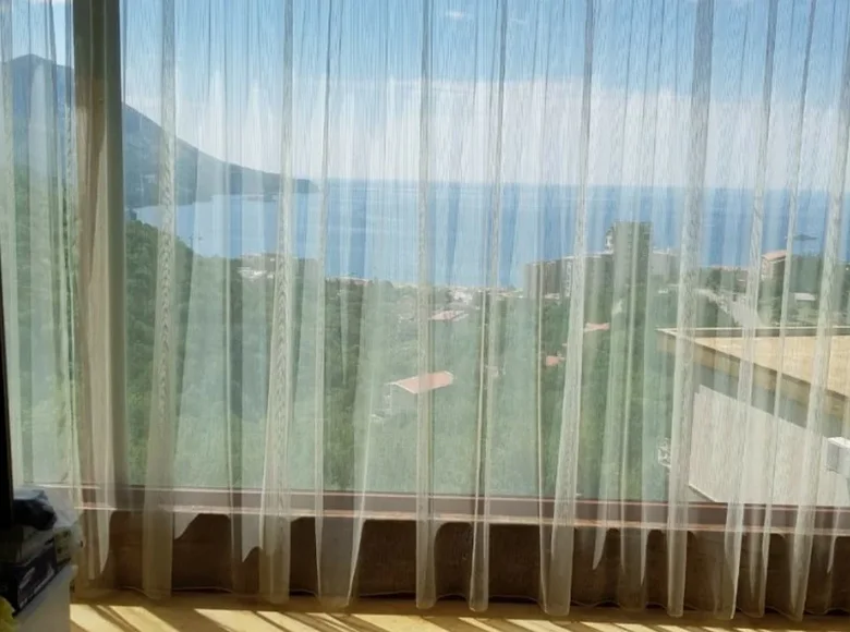Villa 2 habitaciones 320 m² Becici, Montenegro