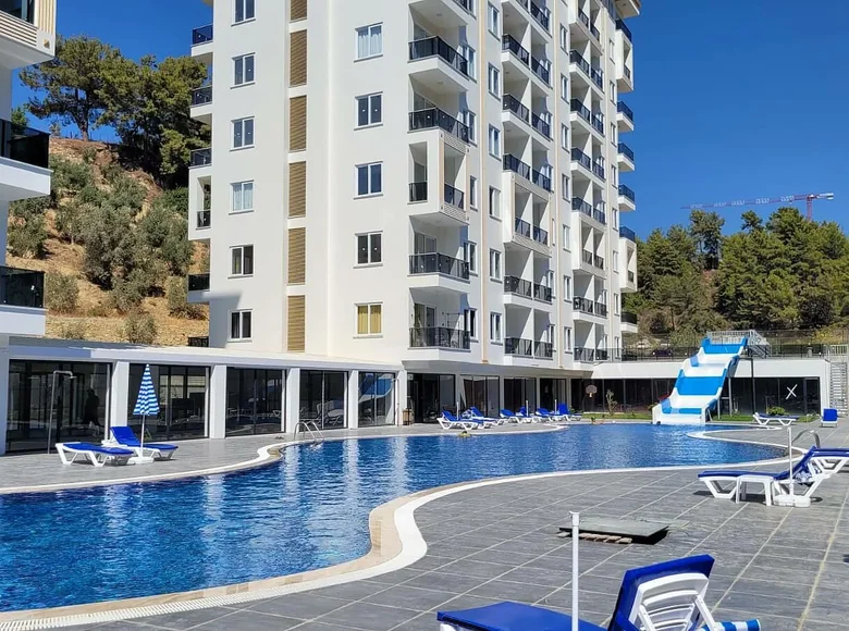 2 bedroom penthouse 100 m² Avsallar, Turkey