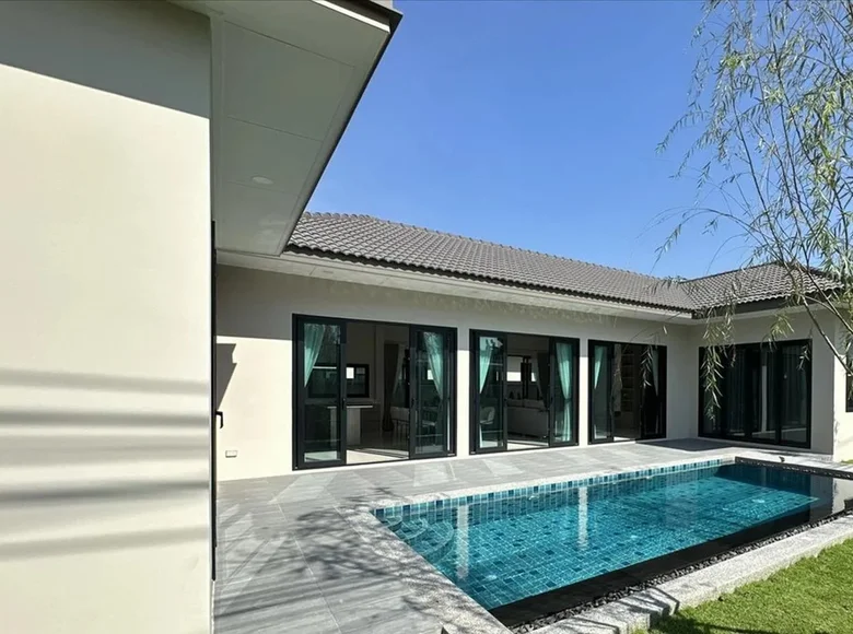 Villa de 4 habitaciones 108 m² Pattaya, Tailandia