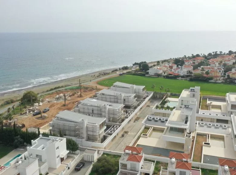 Mieszkanie 5 pokojów 275 m² Meneou, Cyprus