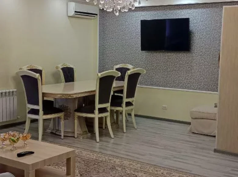 Kvartira 4 xonalar 120 m² Toshkentda