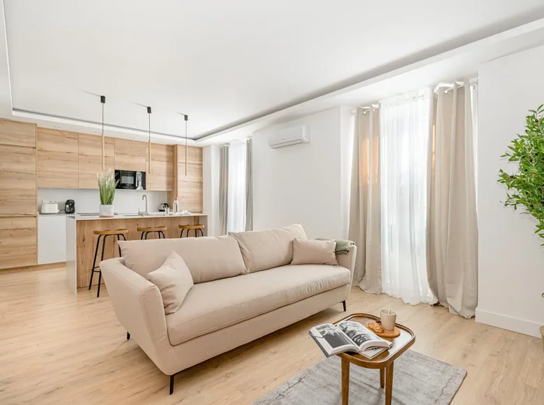 3 bedroom apartment 110 m² Madrid, Spain