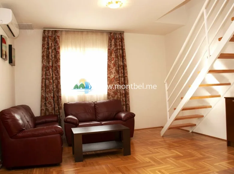 Mieszkanie 2 pokoi 85 m² Budva, Czarnogóra