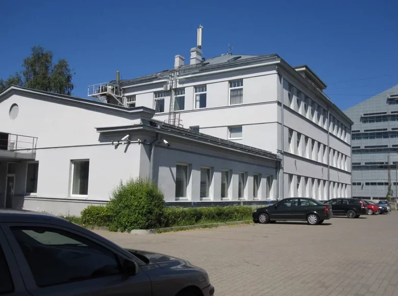 De inversiones 2 000 m² en Riga, Letonia