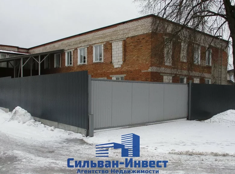 Bureau 1 501 m² à Pierasady, Biélorussie