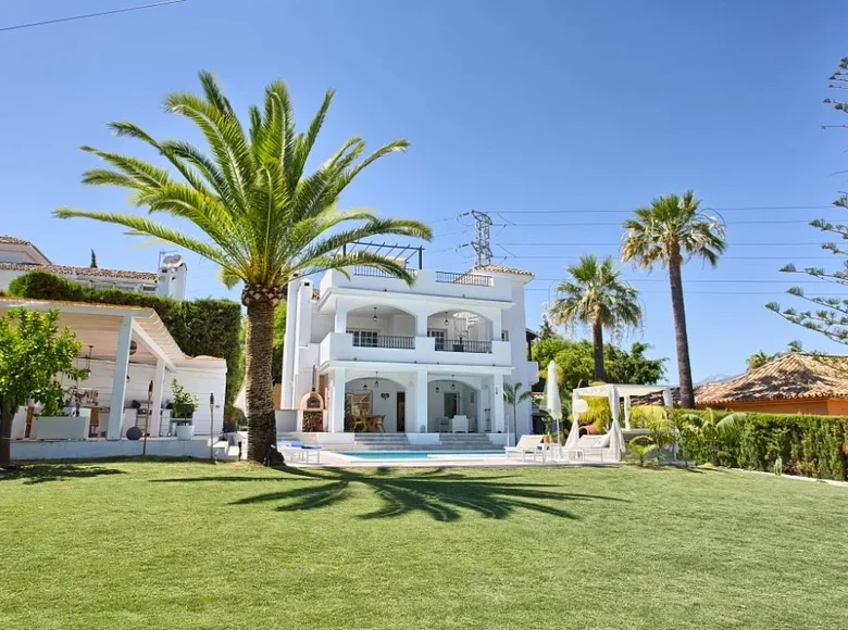 Dom 4 pokoi 241 m² Marbella, Hiszpania