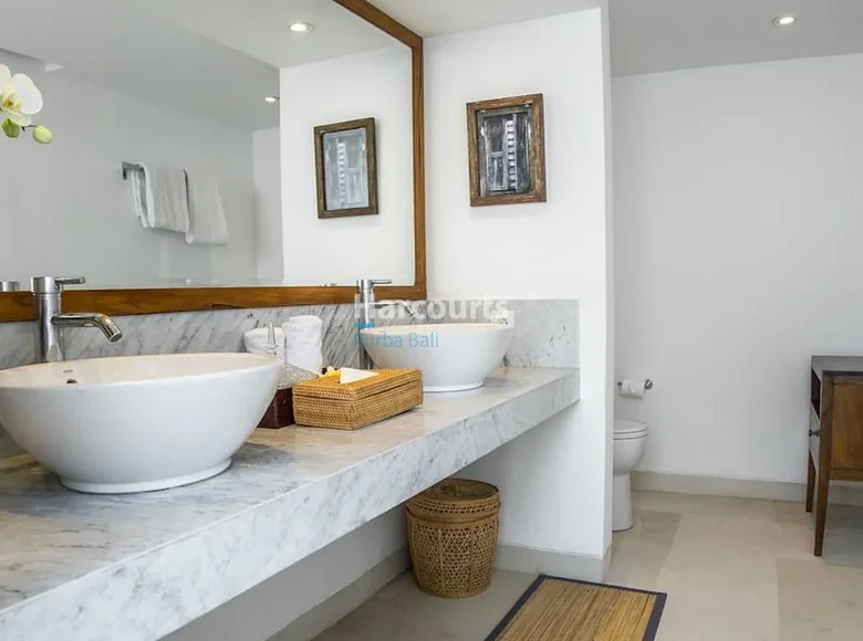 4-Schlafzimmer-Villa 347 m² Tibubeneng, Indonesien
