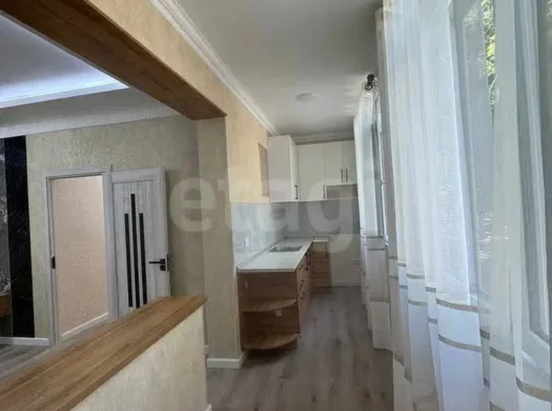 Kvartira 52 m² Toshkentda