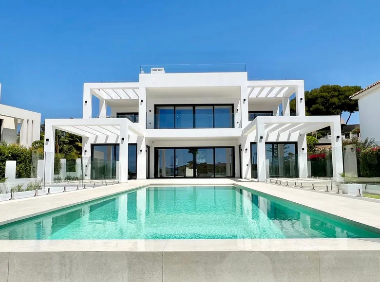 4 bedroom house 450 m² San Pedro Alcantara, Spain