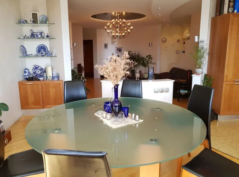 Apartamento 3 habitaciones 140 m² Minsk, Bielorrusia