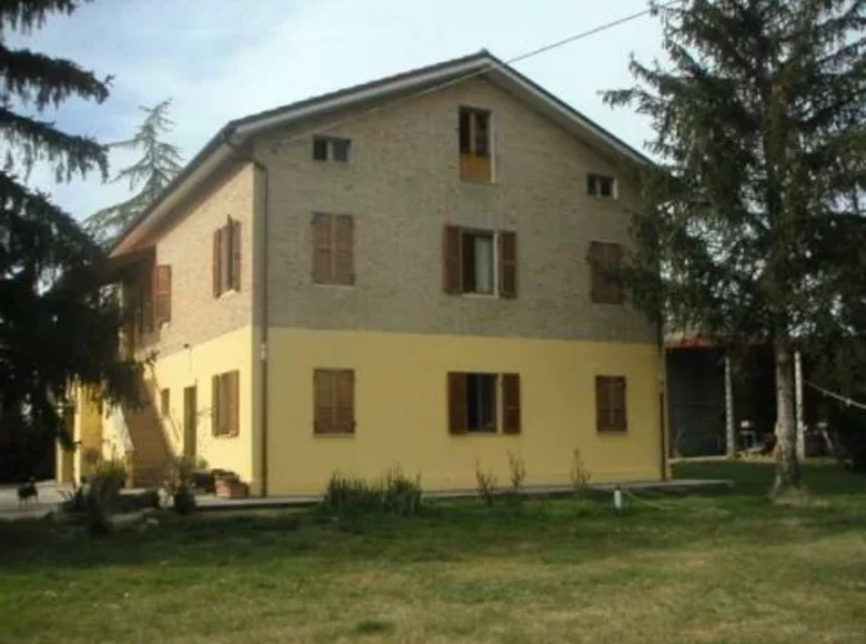 Дом 13 комнат 350 м² Терни, Италия
