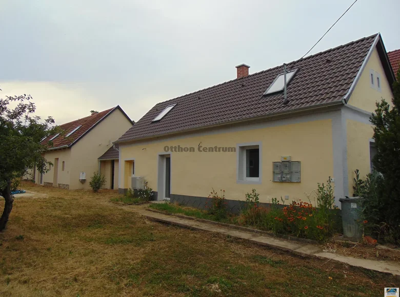 3 room house 110 m² Sarmellek, Hungary