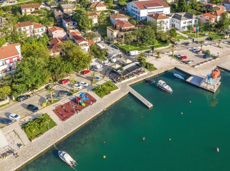 Land 1 029 m² Dobrota, Montenegro