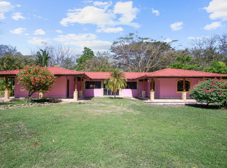 Casa 3 habitaciones  Canton Santa Cruz, Costa Rica