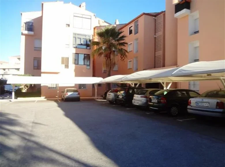 Mieszkanie 3 pokoi 120 m² Marbella, Hiszpania