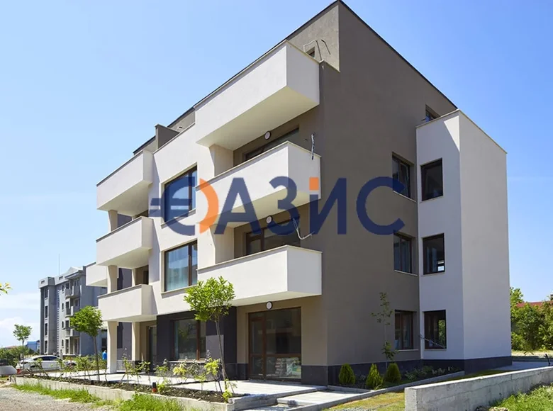 Квартира 2 комнаты 74 м² Равда, Болгария