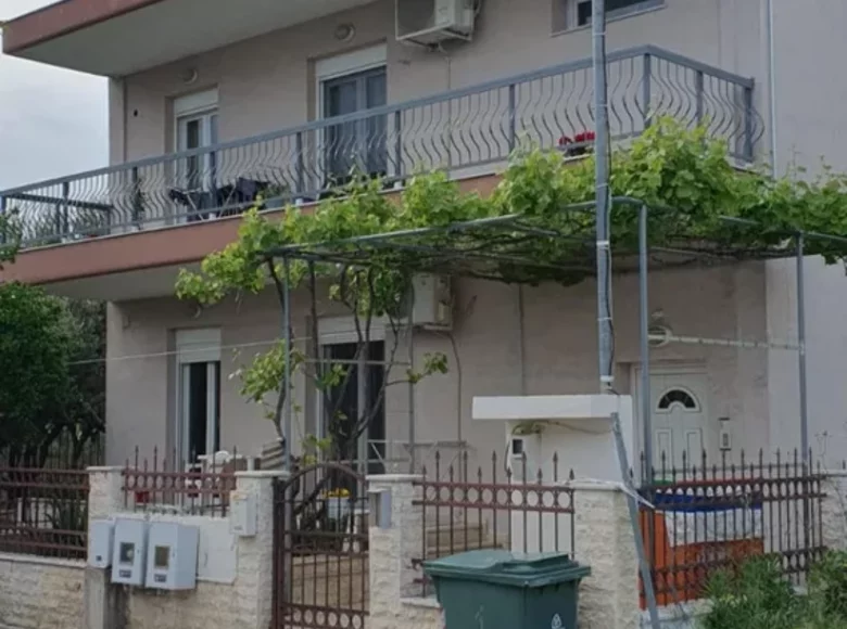Dom 9 pokojów 375 m² Municipal unit of Efkarpia, Grecja