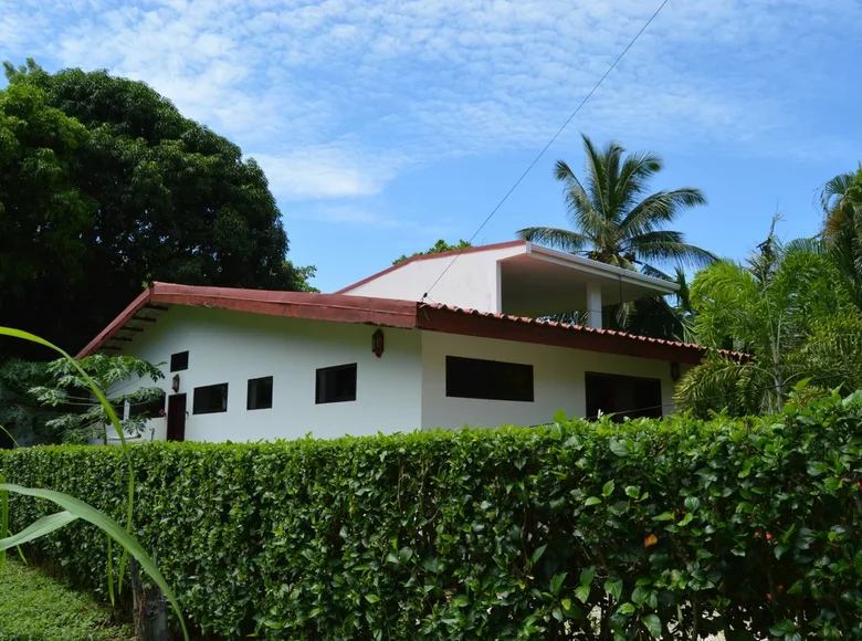 Casa 2 habitaciones  Canton Santa Cruz, Costa Rica