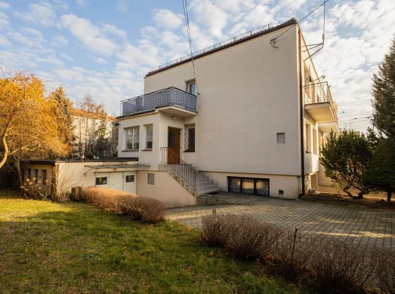 Дом 4 комнаты 250 м² в Варшаве, Польша