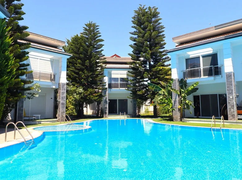 4-Zimmer-Villa 370 m² Muratpasa, Türkei