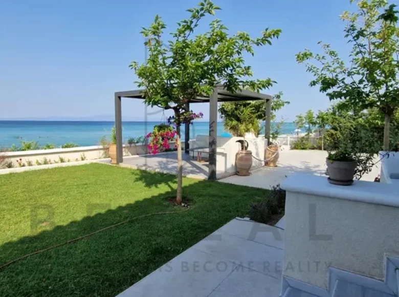 4 bedroom house 115 m² Polychrono, Greece