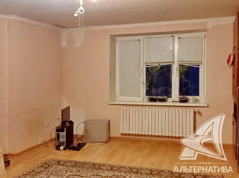 1 room apartment 61 m² Brest, Belarus