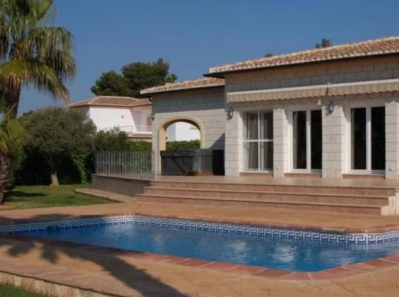 3 bedroom villa 280 m² Javea, Spain