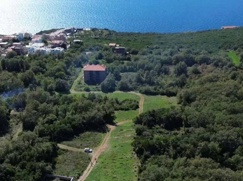 Land  Krimovice, Montenegro