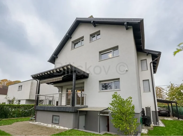 Dom 8 pokojów 395 m² Zagrzeb, Chorwacja