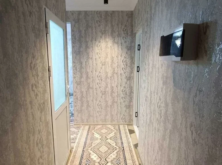 Kvartira 3 xonalar 78 m² Samarqandda