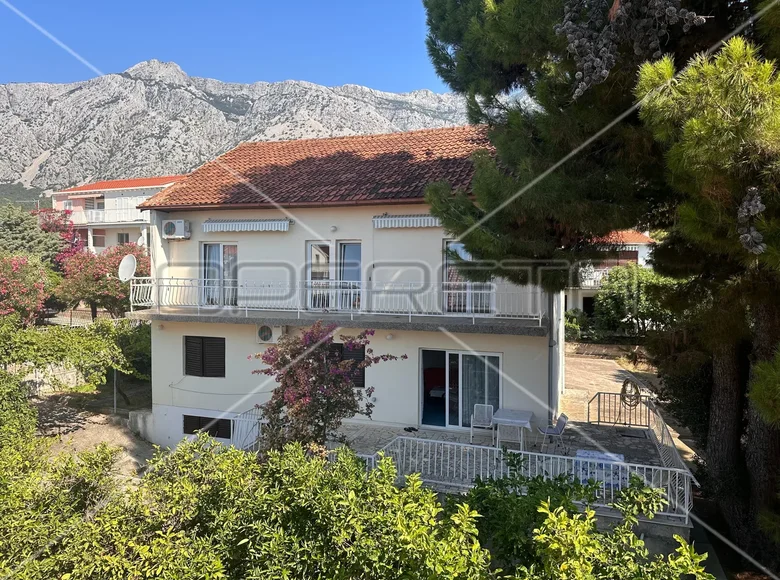 Haus 6 Zimmer 370 m² Stankovic, Kroatien