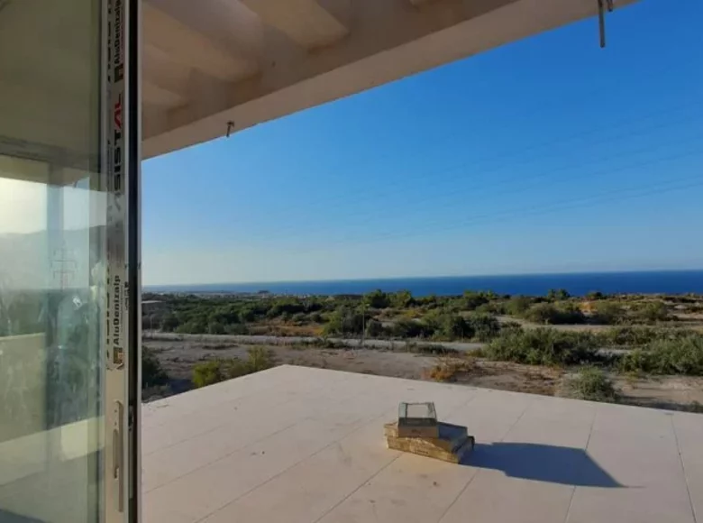 Villa de tres dormitorios 145 m² Agios Epiktitos, Chipre
