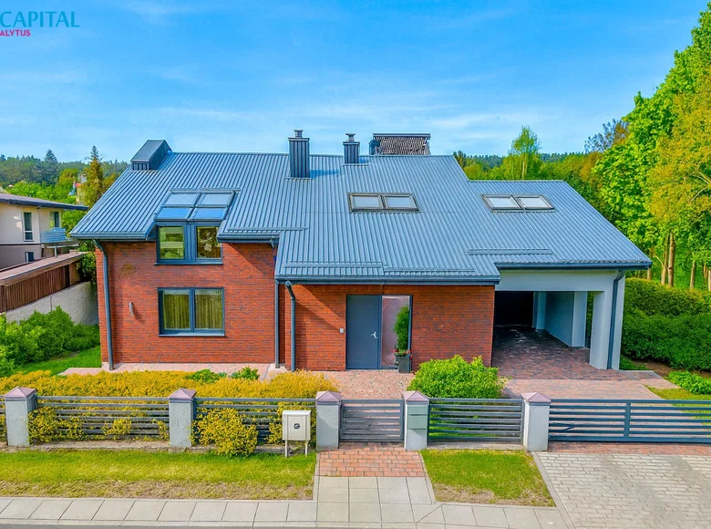 House 287 m² Alytus, Lithuania