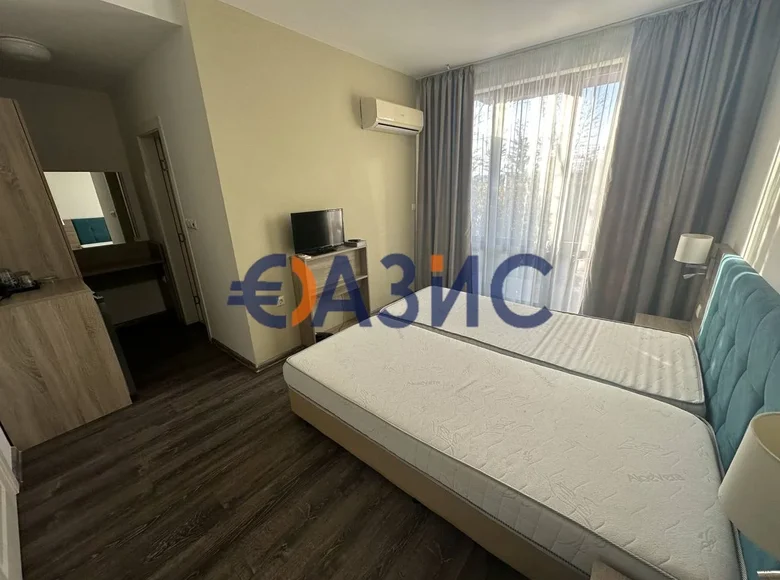 Квартира 3 спальни 33 м² Несебр, Болгария